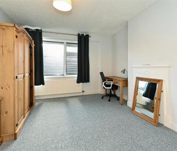 5 bedroom terraced house to rent - Photo 4