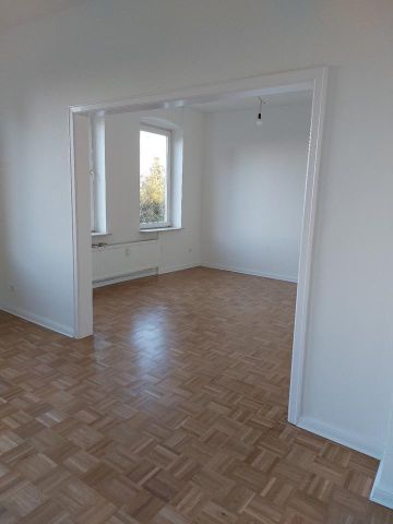 Flensburg - Turnerberg / 4-Zimmer-Wohnung-Altbau - modernisiert - Erstbezug - Foto 3