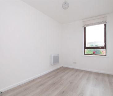 Milnpark Gardens, Kinning Park, Glasgow - Photo 1