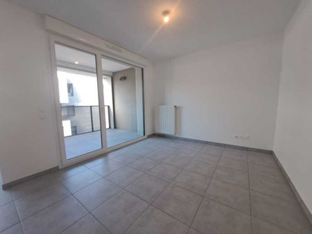 Location Appartement 1 pièce 31m² THONON LES BAINS 74200 - Photo 4