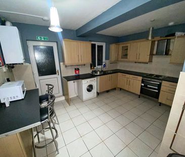 Room in a Shared House, Walsall Road, B42 - Photo 6