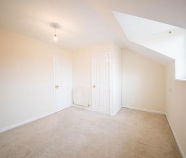 2 bedroom semi-detached house to rent - Photo 3