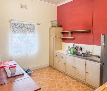 3 Bedroom Unit - Photo 2