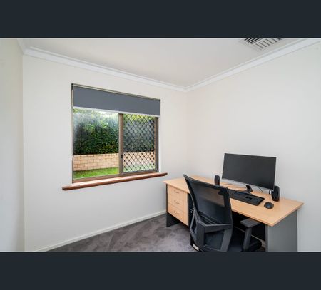 2/MILLER PLACE, Booragoon, WA 6154 - Photo 2