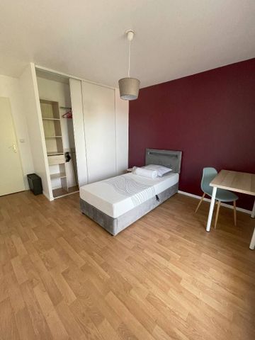 Chambre en colocation meublée - Appartement - Photo 4