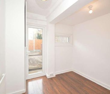 Plumstead Common Road, London, SE18 - Photo 5