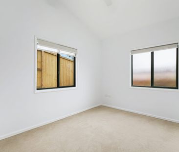 33 Dulwich Road, Springfield, NSW 2250 - Photo 4