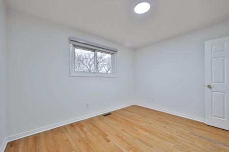 For Lease - 3783 Keenan Crescent Unit# Upper, Mississauga, Ontario - Photo 2