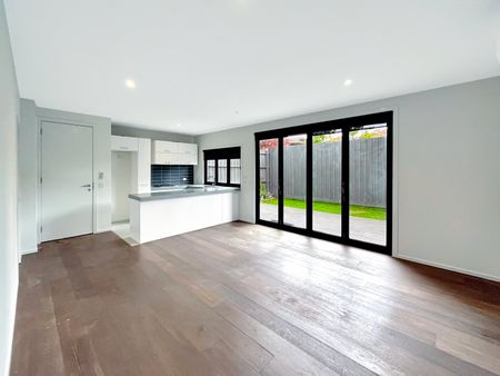 5/52 Gadd Street, Northcote VIC 3070 - Photo 3