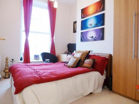 Queen Alexandras Way, Epsom, Surrey, KT19 7DW - Photo 4