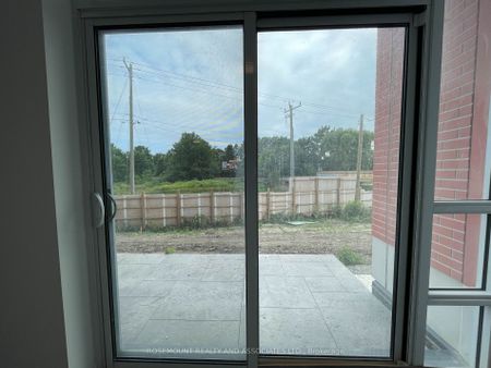 For Lease - 1010 Dundas Street Unit# 109, Whitby, Ontario - Photo 4