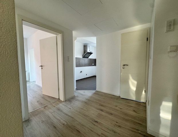 Helle und moderne 2-Zimmerwohnung in Augsburg zu vermieten. - Foto 1