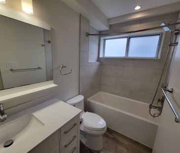 For Lease - 2637 Keele Street Unit# Lower Level #1, Toronto, Ontario - Photo 3