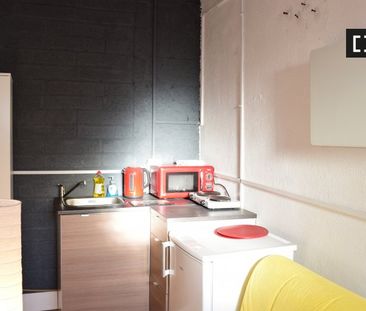 Cozy studio to rent in Blackrock, Dublin - Photo 5