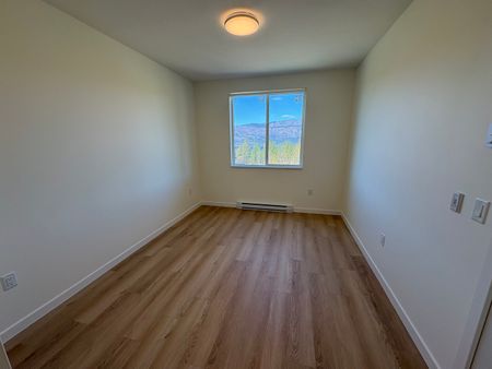 ALERA LIVING – Lake Country – 2 Bed / 2 Bath - Photo 3