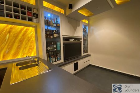 Amazing tri-level family home in excellent location HOMEOPEN TUESDAY 26 MAY AT 10.30AM SHARP! - Photo 3