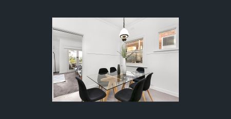 Spacious family home in prime strathmore location - Photo 3