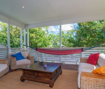 Privacy & Convenience in the Heart of Rosalie – Walk to Everything! - Photo 6