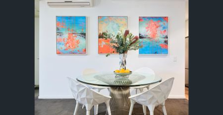 Modern, fully furnished, one bedroom apartment - Photo 5