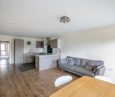 3 bedroom apartment to rent - Photo 1