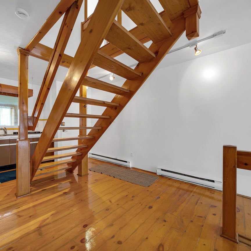 For Lease - 14 Bright Street Unit# Unit #1, Toronto, Ontario - Photo 1