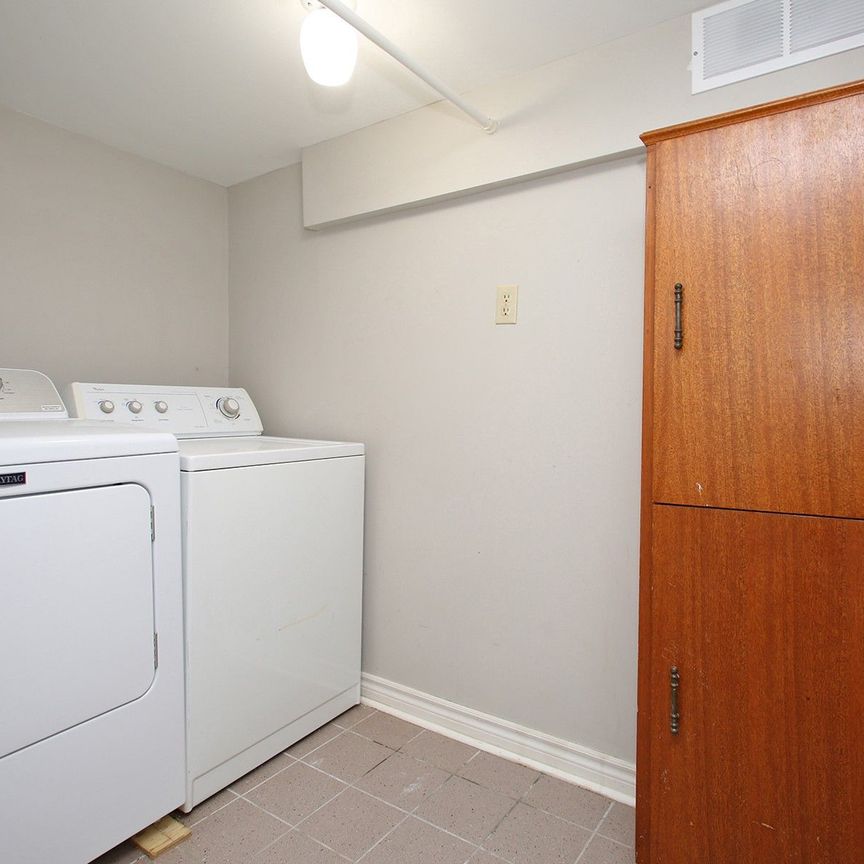 For Lease - 295 Brimson Drive, Newmarket, Ontario - Photo 1