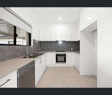 BEAUTIFULLY RENOVATED INSIDE AND OUT – EVERYTHING IS AS NEW! NOT av... - Photo 1