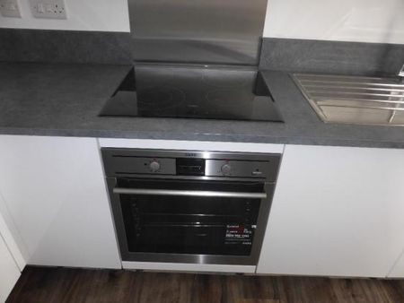 1 bedroom flat to rent - Photo 5