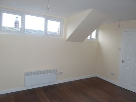 2 Roseneath Street, Leeds, LS12 - Photo 3