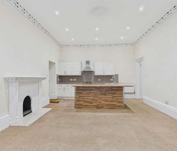 Abbey Road, Malvern, WR14 - Photo 1