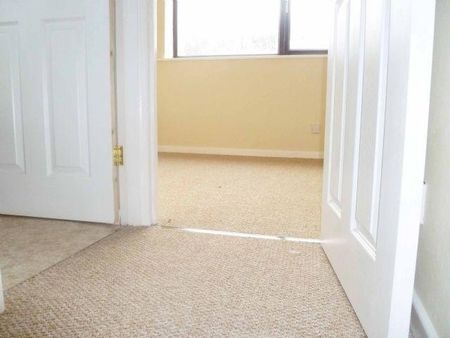 1 bedroom townhouse to rent - Photo 5