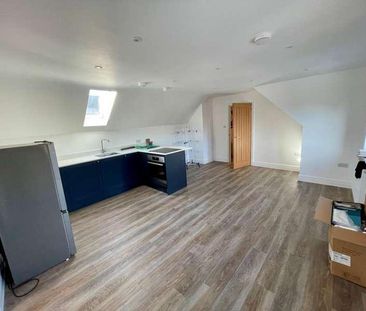 Finchampstead Road, Finchampstead, RG40 - Photo 3