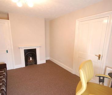 property to rent - Photo 5