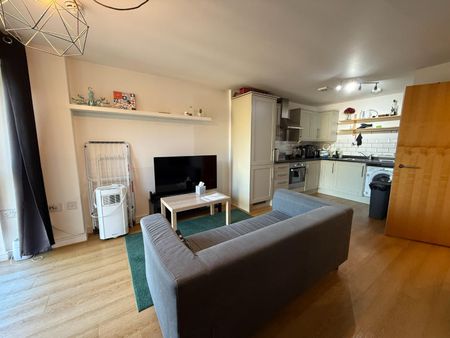 Beacon Tower, Bristol - Photo 4