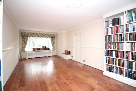 4 bedroom detached house to rent - Photo 4