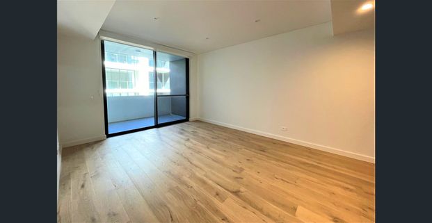 Modern 1 Bedroom Apartment moments from Narellan Town Centre! - Photo 1