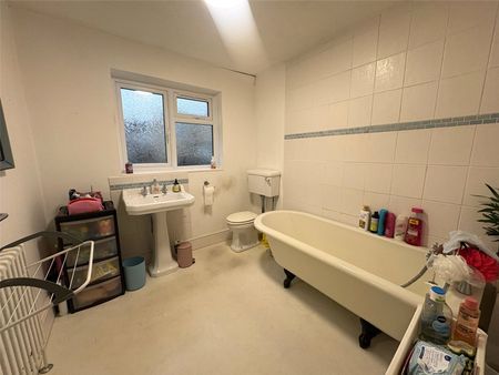 Belle Vue Road, Aldershot, Hampshire, GU12 - Photo 5