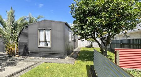 WEST END- 1 BEDROOM - Photo 4