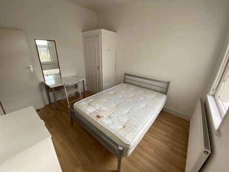 5 bedroom flat to rent - Photo 5