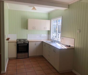 Modern apartment with character - Photo 1