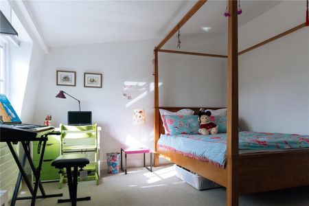 5 bedroom terraced house to rent - Photo 4