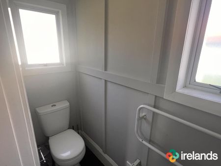 Relax & Unwind in This Coastal Gem - Photo 4