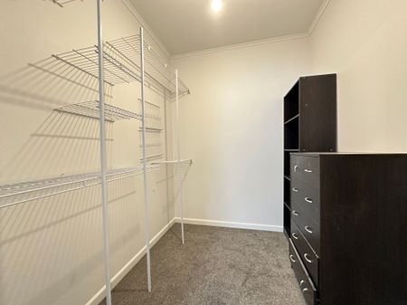 132 Mountain Road, Epsom - Photo 2
