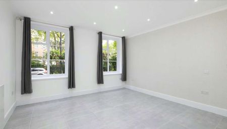 An elegant four bedroom apartment positioned on Bryanston Square, one of Marylebone's most sought-after garden squares. - Photo 4