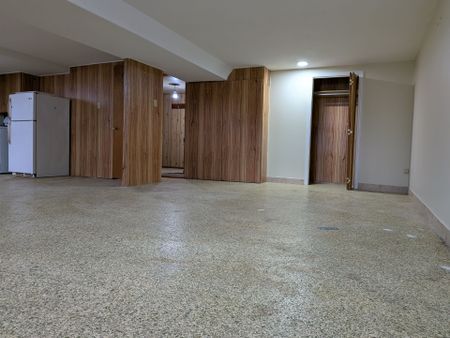 For Lease - 242 Millen Road, Hamilton, Ontario - Photo 4