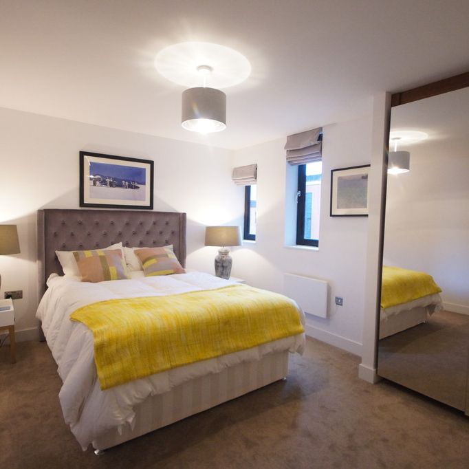 1 bedroom Apartment to let - Photo 1