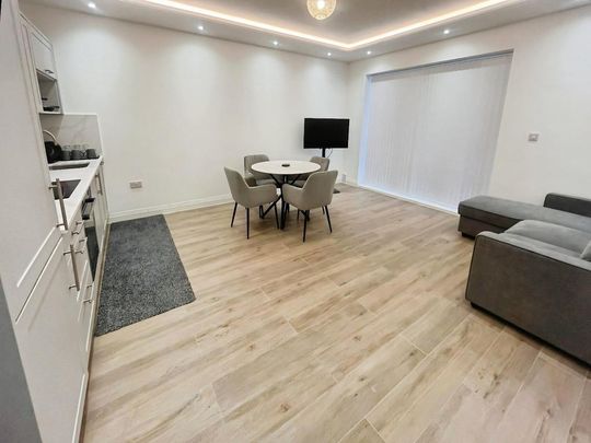2 bedroom house to rent - Photo 1