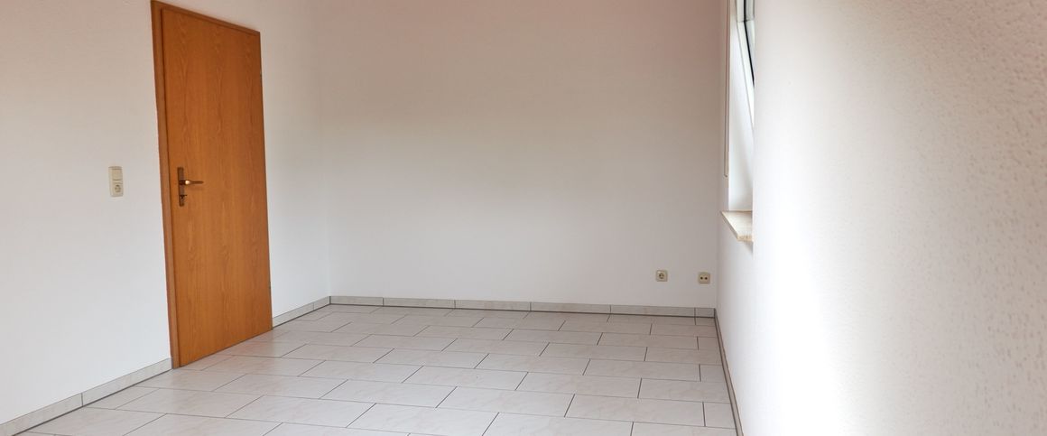 Schicke 2,5 Zimmerwohnung – Einbauküche – ruhige Lage im Grünen – Rodgau - Photo 1