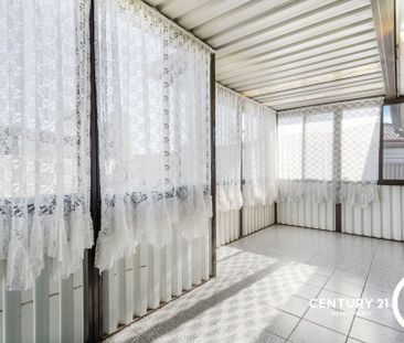 Beautiful 3 Bedroom Home - Photo 1