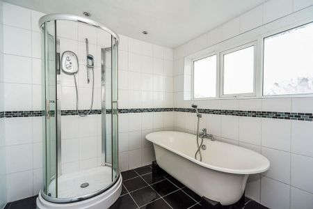 3 bedroom detached house to rent - Photo 5